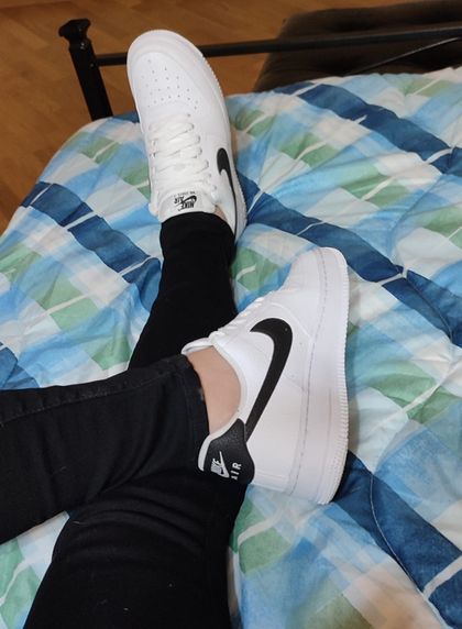 sneakersgirlitaly OnlyFans picture