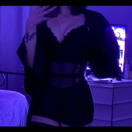prettypoison444 OnlyFans picture