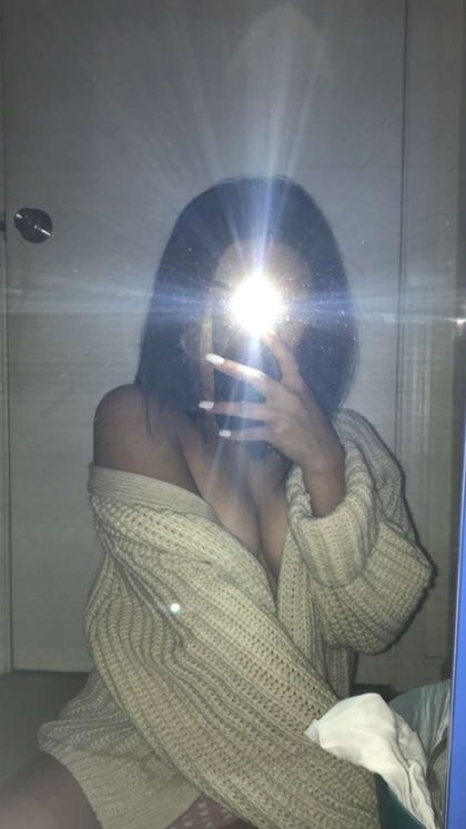 littleejulie OnlyFans picture