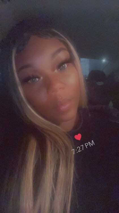 hazeldelote OnlyFans picture