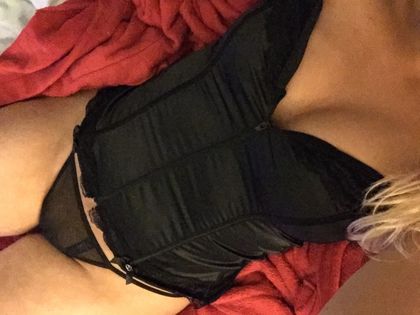 katie1910 OnlyFans picture