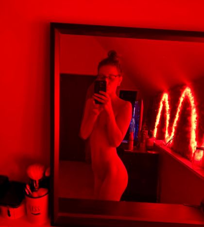 xoxtayxox OnlyFans picture