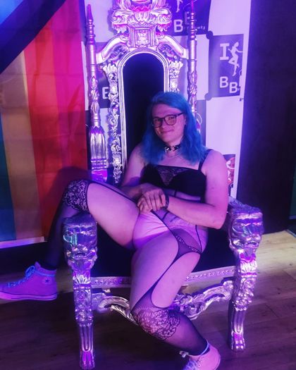 pissbabyclara OnlyFans picture