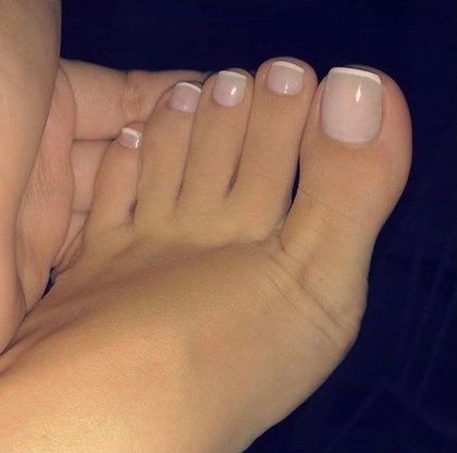 petitepiggiesxox OnlyFans picture