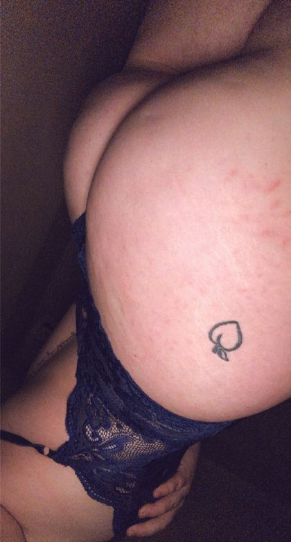 ella.99 OnlyFans picture