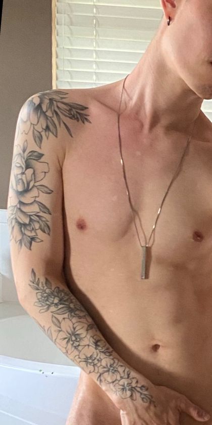 j9hua OnlyFans picture
