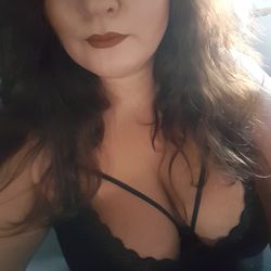 elisae96343843 OnlyFans picture