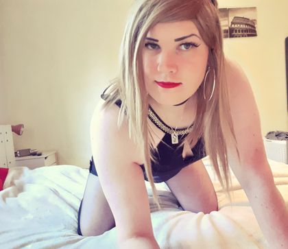 sissy6sarah OnlyFans picture
