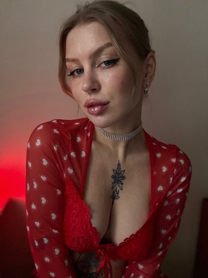 helga1 OnlyFans picture