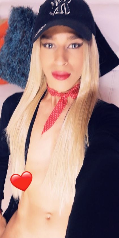 feroticamistres OnlyFans picture