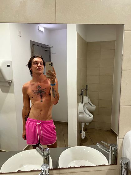 russif OnlyFans picture