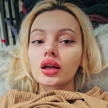 Best Hot Lia_mylf OnlyFans Accounts | FansMetrics.com