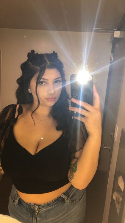 saucynadia OnlyFans picture