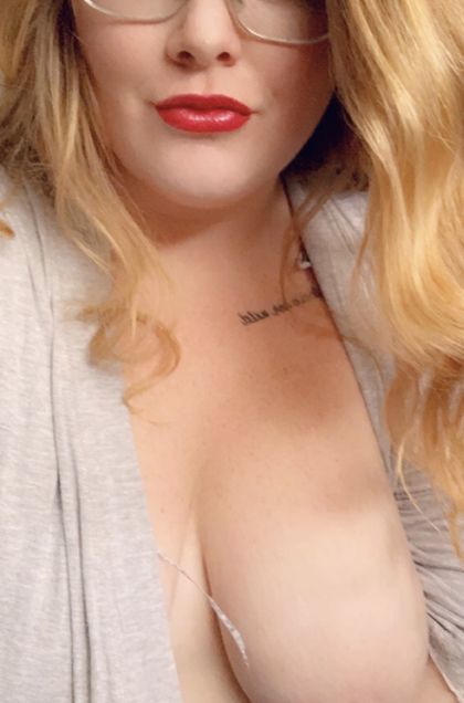 thicredhead OnlyFans picture