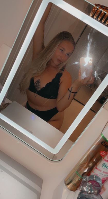 ameliaj98 OnlyFans picture