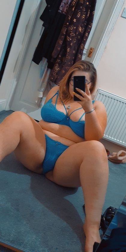 sexycurvygirl98 OnlyFans picture