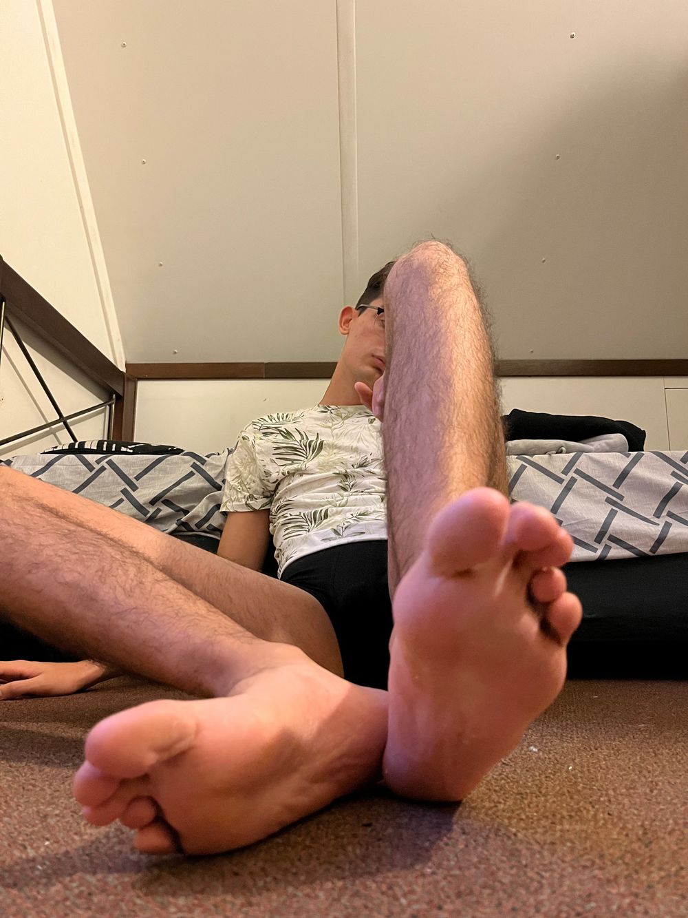 hunhairytwinkfeetlover OnlyFans profile picture