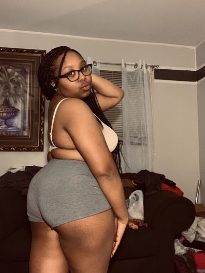 esenaj OnlyFans picture