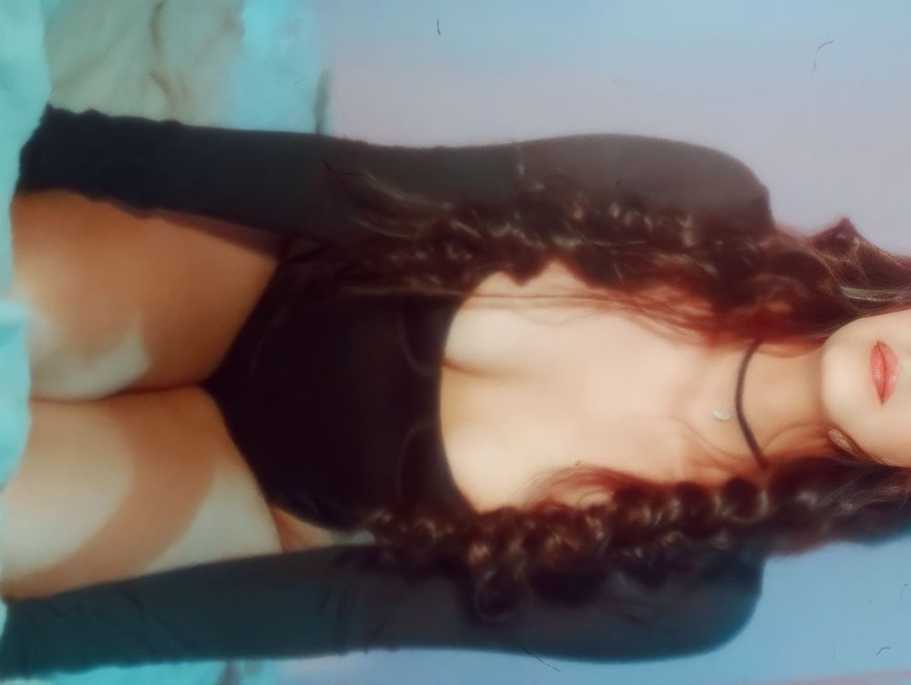 hollyholic OnlyFans profile picture