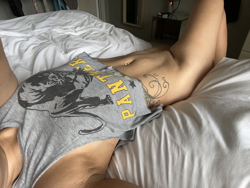 sexyhotwifecuc1 OnlyFans profile picture