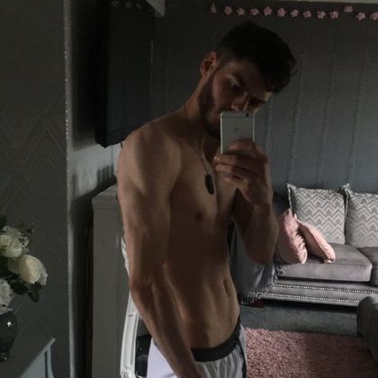 u192536347 OnlyFans picture