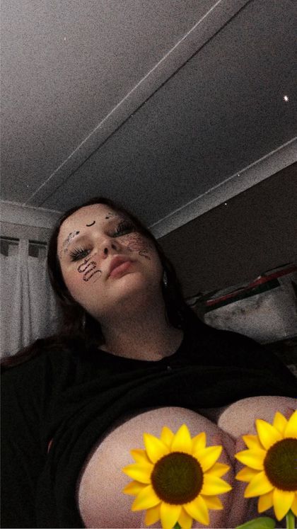 ashtrinity OnlyFans picture