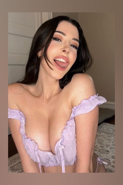 ilyvivi OnlyFans picture