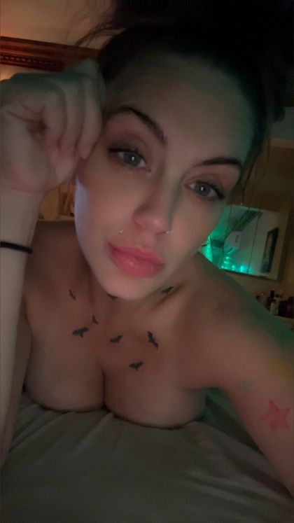 mari90beth OnlyFans picture