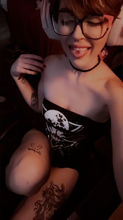 alilbitofsunsh1ne OnlyFans picture