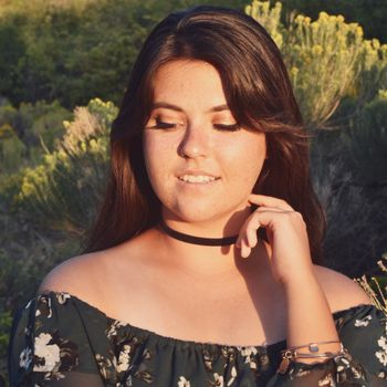 luscious_laurel OnlyFans - Free Trial - Photos - Socials | FansMetrics.com