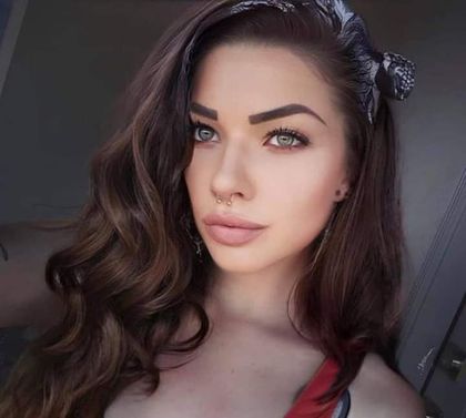 urlilbadgirl OnlyFans picture