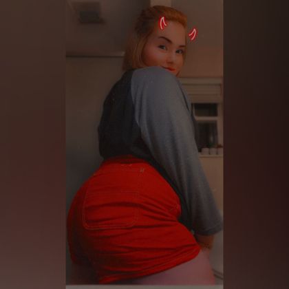 heyitshoneybee OnlyFans picture