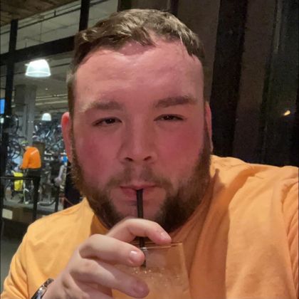 bearlyhank OnlyFans picture