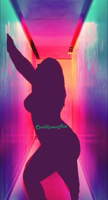 MissB / Cuck Queen Mia
