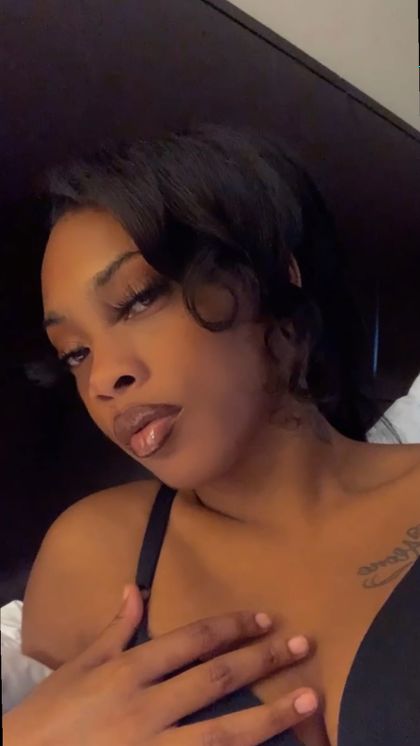 theofficialhood.shae OnlyFans picture
