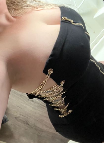 nikkiloves1 OnlyFans picture