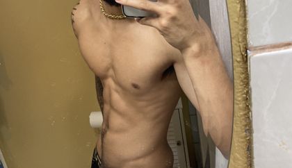 dlustful OnlyFans picture