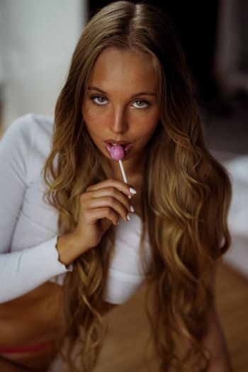 ANASTASIA HALE - FREE