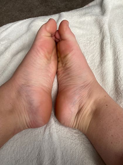 spunkonmyfeet OnlyFans picture