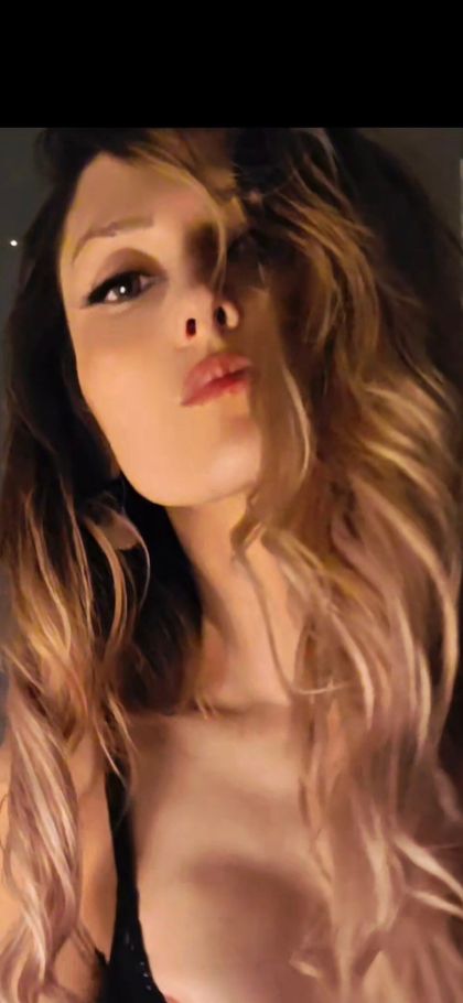 lucylovelandvip OnlyFans picture