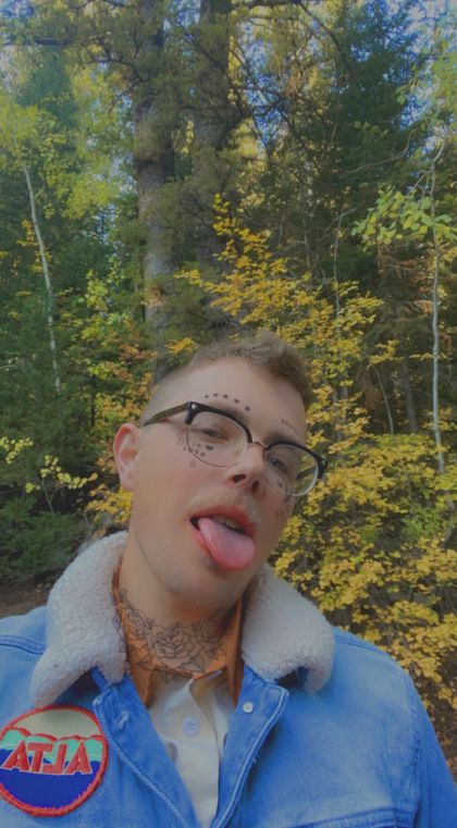 uu989 OnlyFans picture