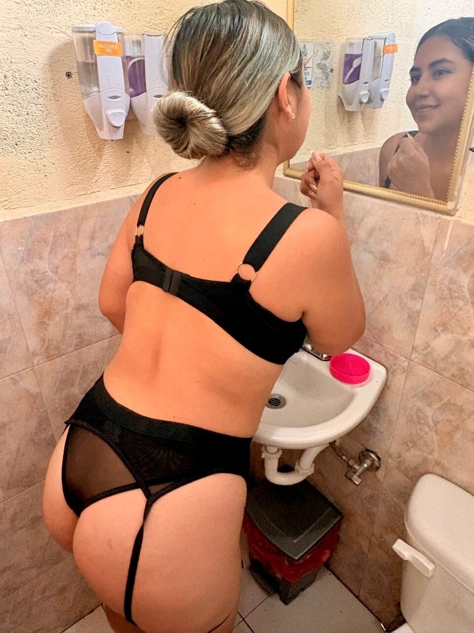 zukitapechona OnlyFans profile picture