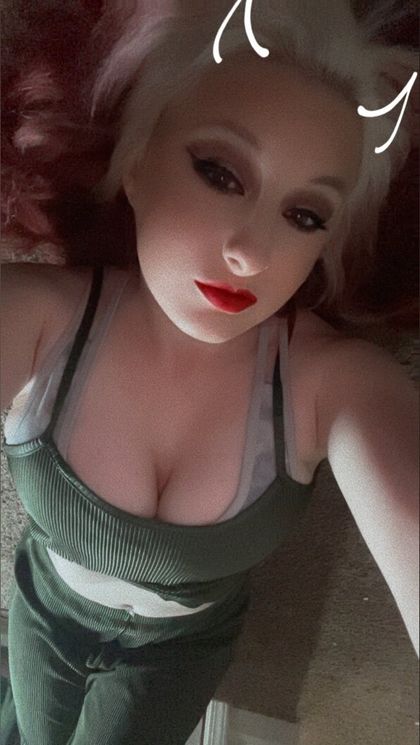 daddys_naughty_girl OnlyFans picture