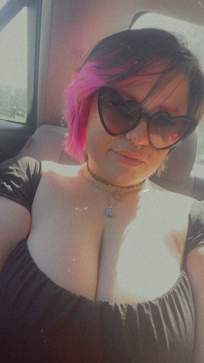 stonedkittyyy OnlyFans picture