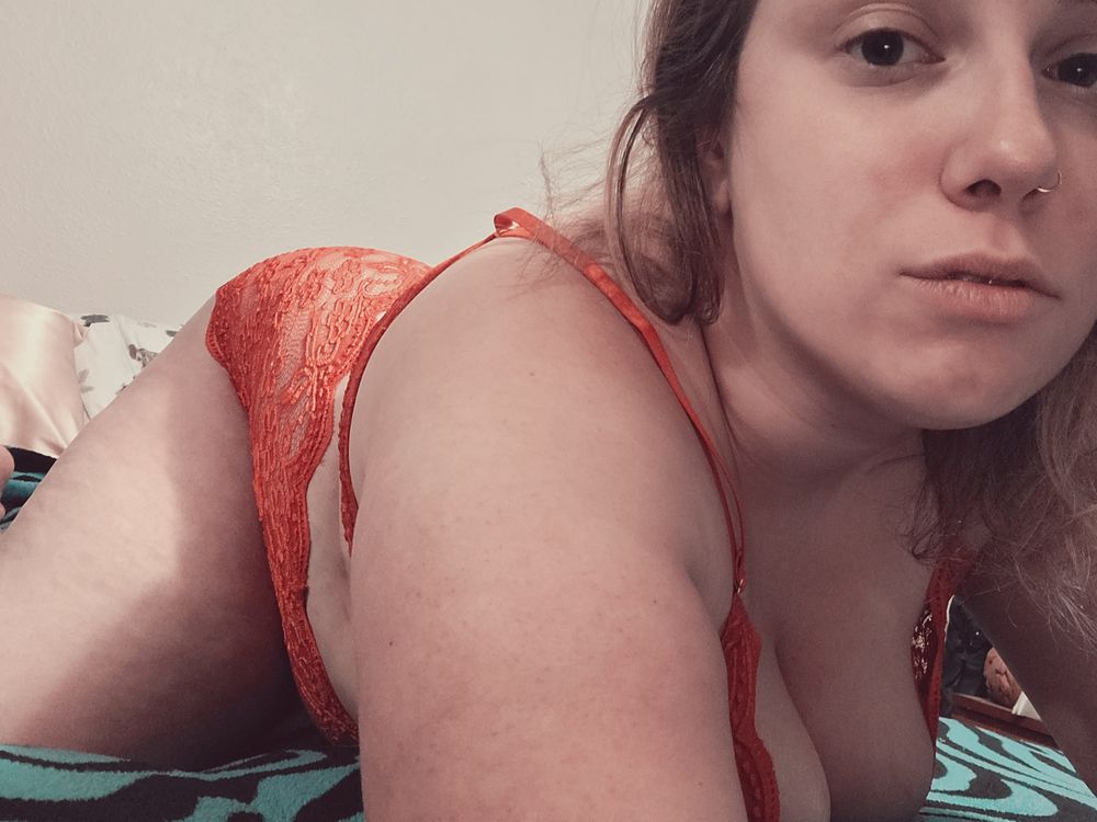 miamoorefreepage OnlyFans profile picture