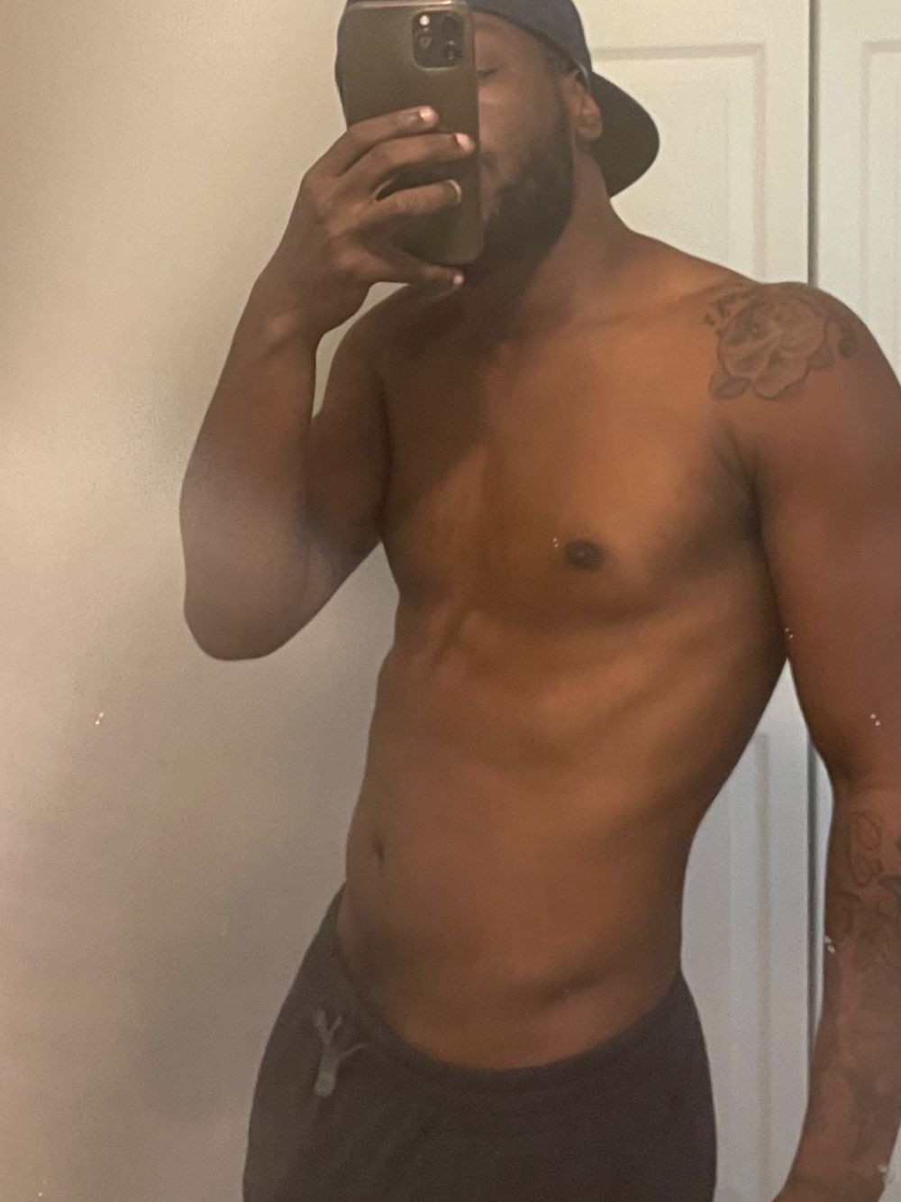 n.her.stomach OnlyFans profile picture