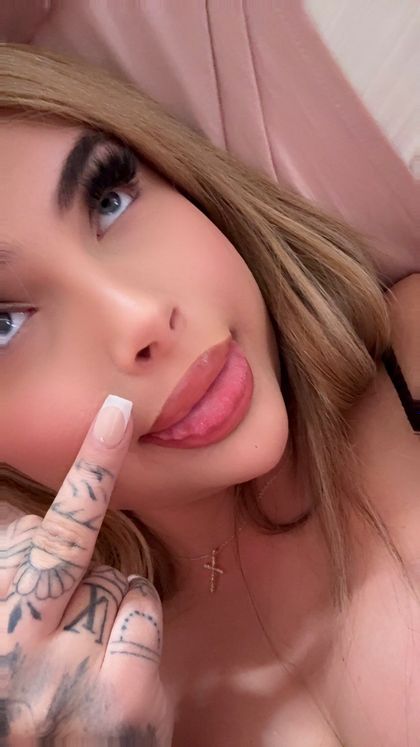 agourahill OnlyFans picture