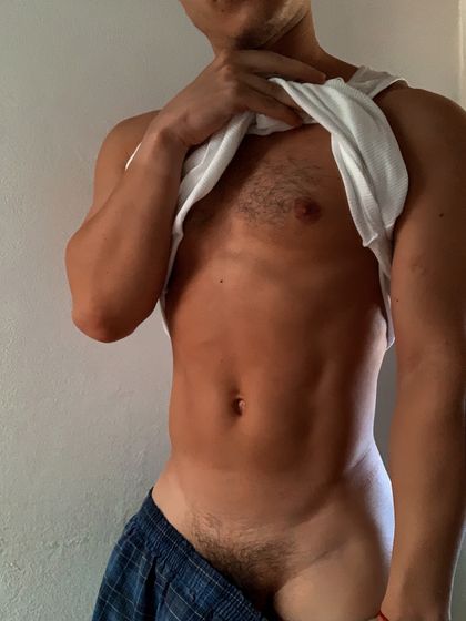 swimmer98 OnlyFans picture