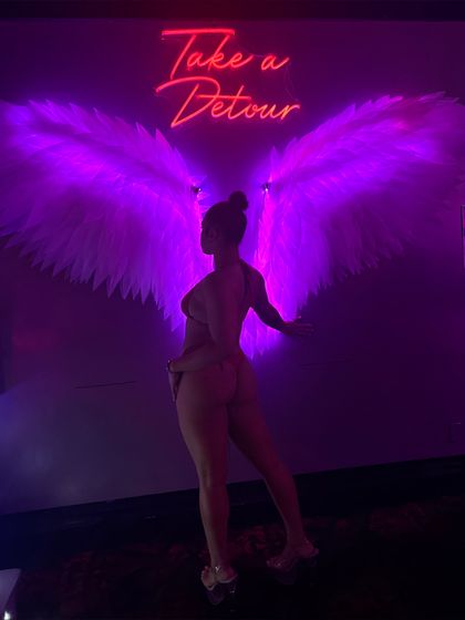 sarahyourebony OnlyFans picture