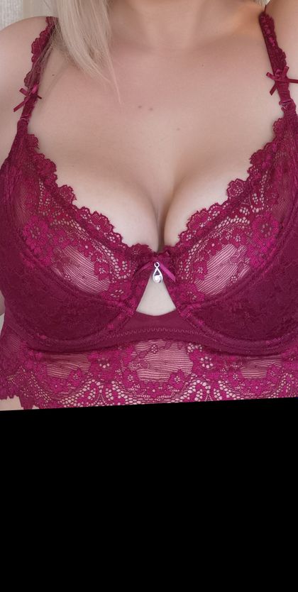 aimeejames OnlyFans picture